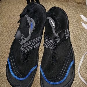 Men's Aqua Shoes NWT